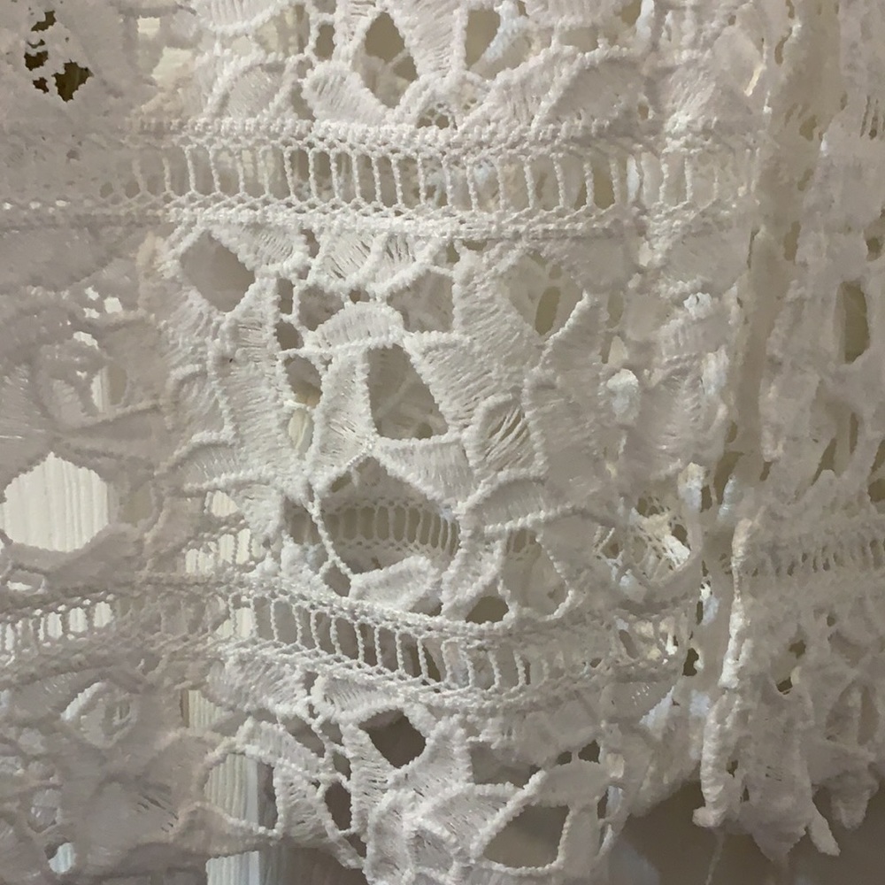 ❌DONATED❌White Crochet 2 Piece Sparkle Gem Detail Skirt Set - Picture 13 of 17